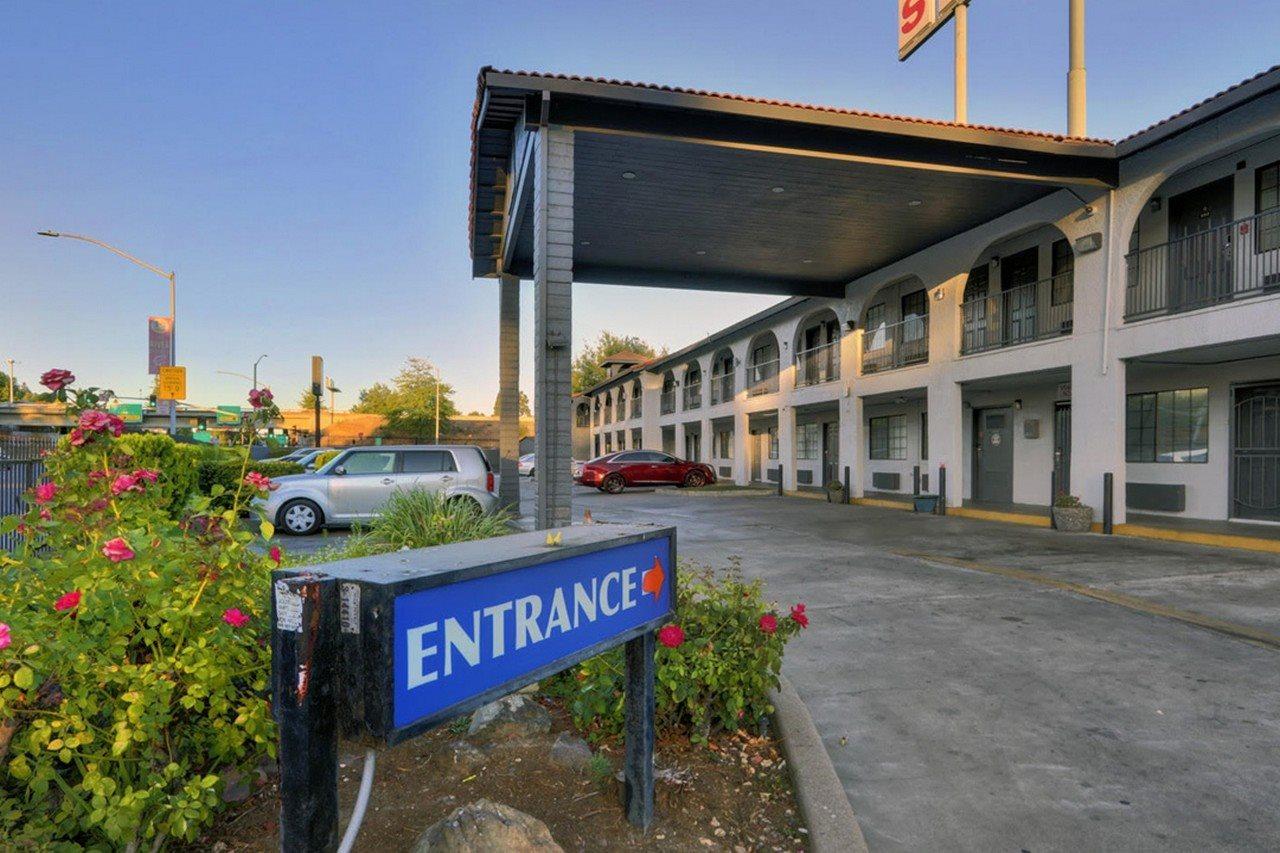 Crossroads Inn - Downtown Sacramento Eksteriør bilde